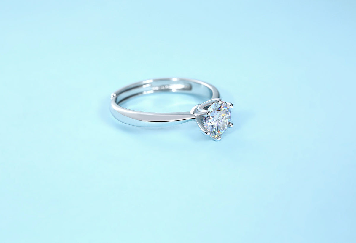 S925 Sterling Silver Adjustable Moissanite Ring 1 ct Ring – Six-Claw Round Cut, Platinum-Plated, Minimalist Luxury