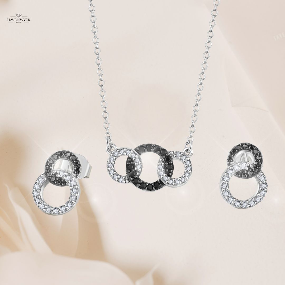 Elegant Circle Necklace & Earrings Set – 925 Silver with Zirconia
