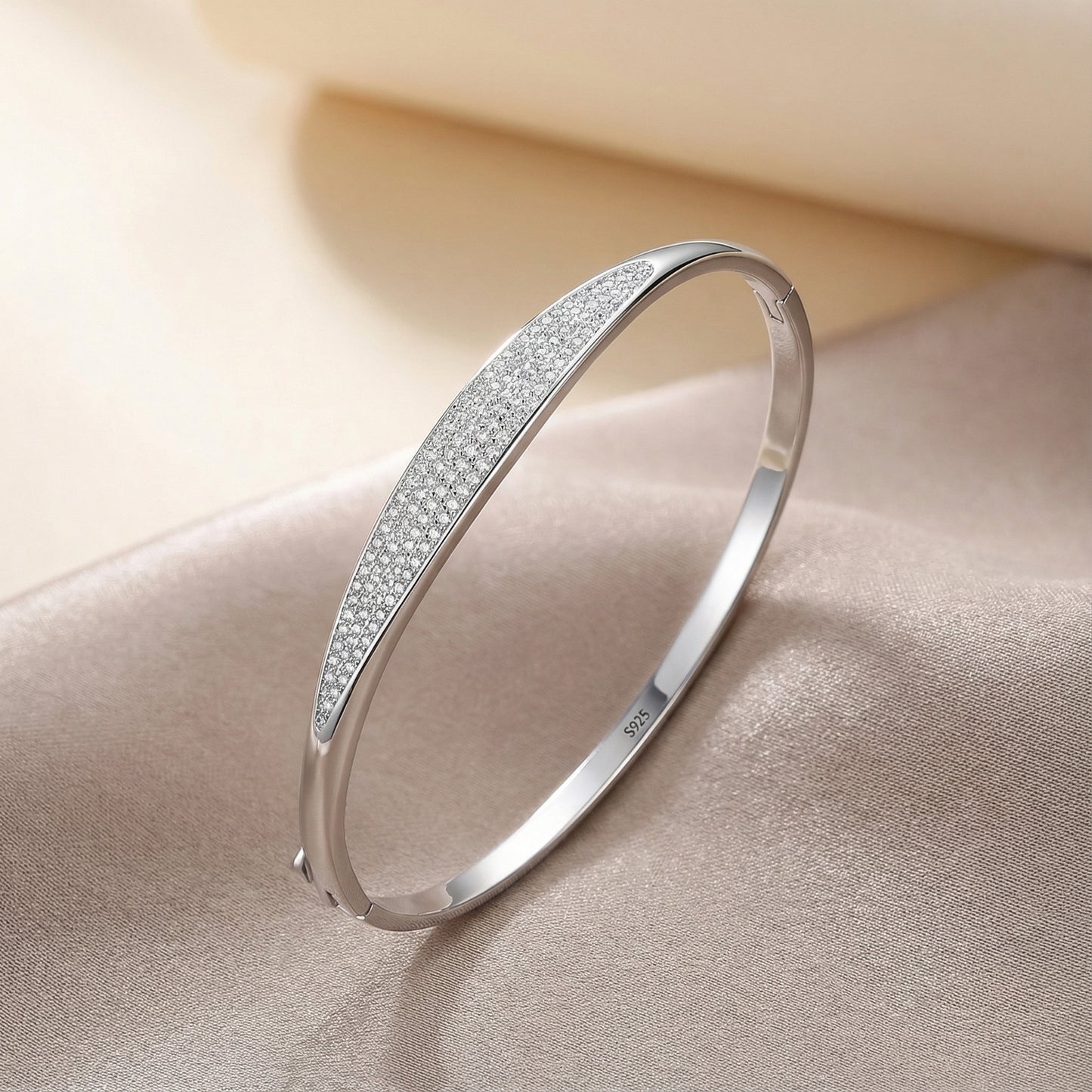 High Quality 925 Sterling Silver Zircon Bangle for Women